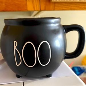 Rae Dunn boo mug